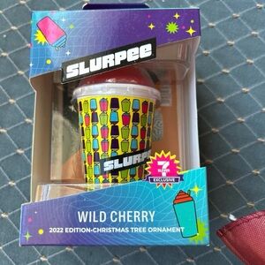 7 Eleven Exclusive Mini Slurpee Ornament - 2022 - New in Box - Exclusive